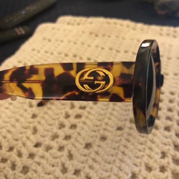 Authentic Vintage Gucci 2410 Sunglasses - Tortoise Shell - Picture 7 of 7